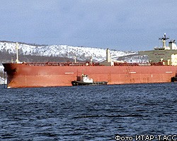Российский танкер терпит бедствие в Охотском море  с 22 моряками на борту 