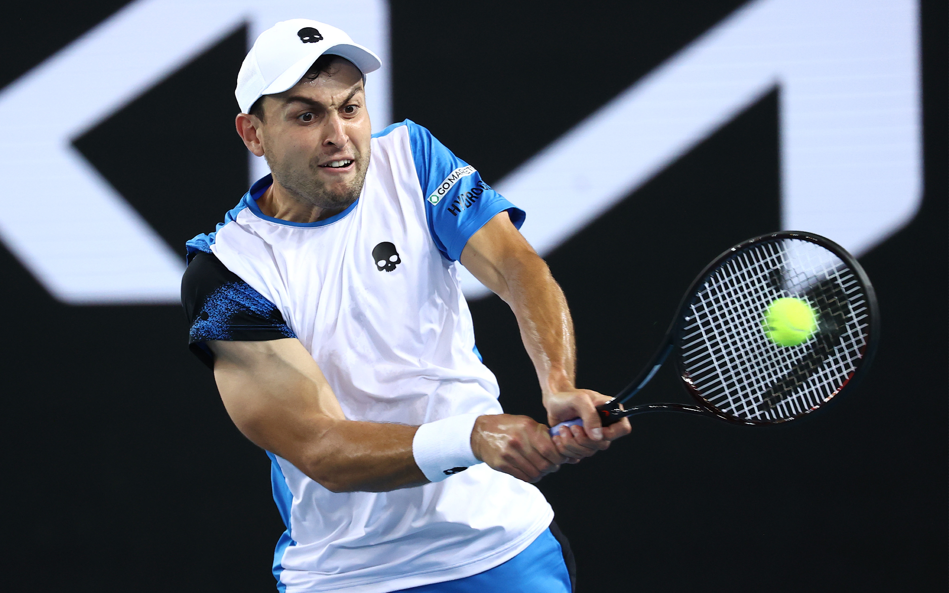 Теннис 2024 австралия хачанов. Аслан Карацев Australian open. Крис Маннарино. Aslan Karatsev Australian open 2022. Аслан Карацев Australian open 2022.