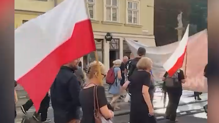 В Польше прошли уличные марши в память о Волынской резне. Видео