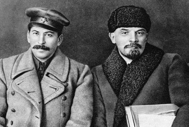 Иосиф Виссарионович Сталин и Владимир Ильич Ленин, 1919 год