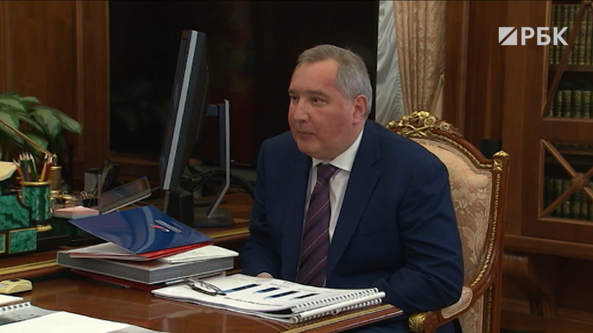 что сделал рогозин в роскосмосе. 756138138075906. что сделал рогозин в роскосмосе фото. что сделал рогозин в роскосмосе-756138138075906. картинка что сделал рогозин в роскосмосе. картинка 756138138075906. Генеральный директор Госкорпорации «Роскосмос» Дмитрий Рогозин рассказал «Газете.Ru» о гонке вооружений в космосе, перспективах ядерной войны, полете на Луну и конкуренции с США, а также о деле Ивана Сафронова, борьбе с коррупцией и вероятности найти инопланетную жизнь.