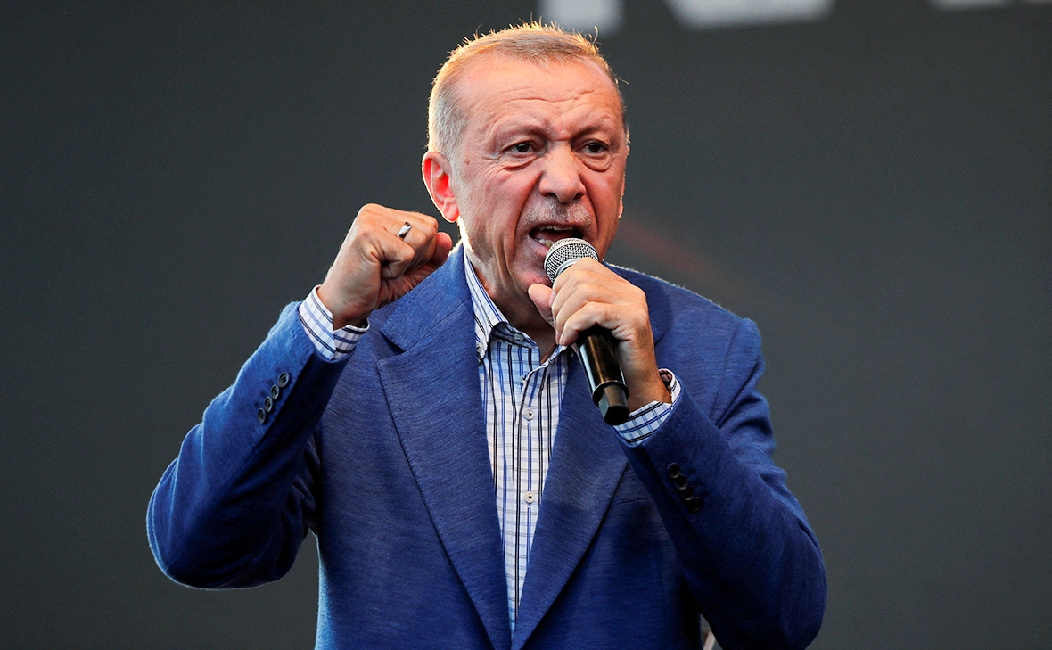 Dilara Senkaya / Reuters