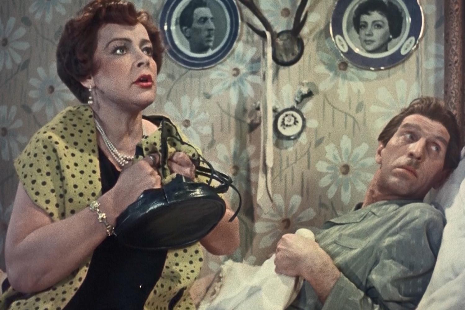 Кадр из фильма «Девушка без адреса»