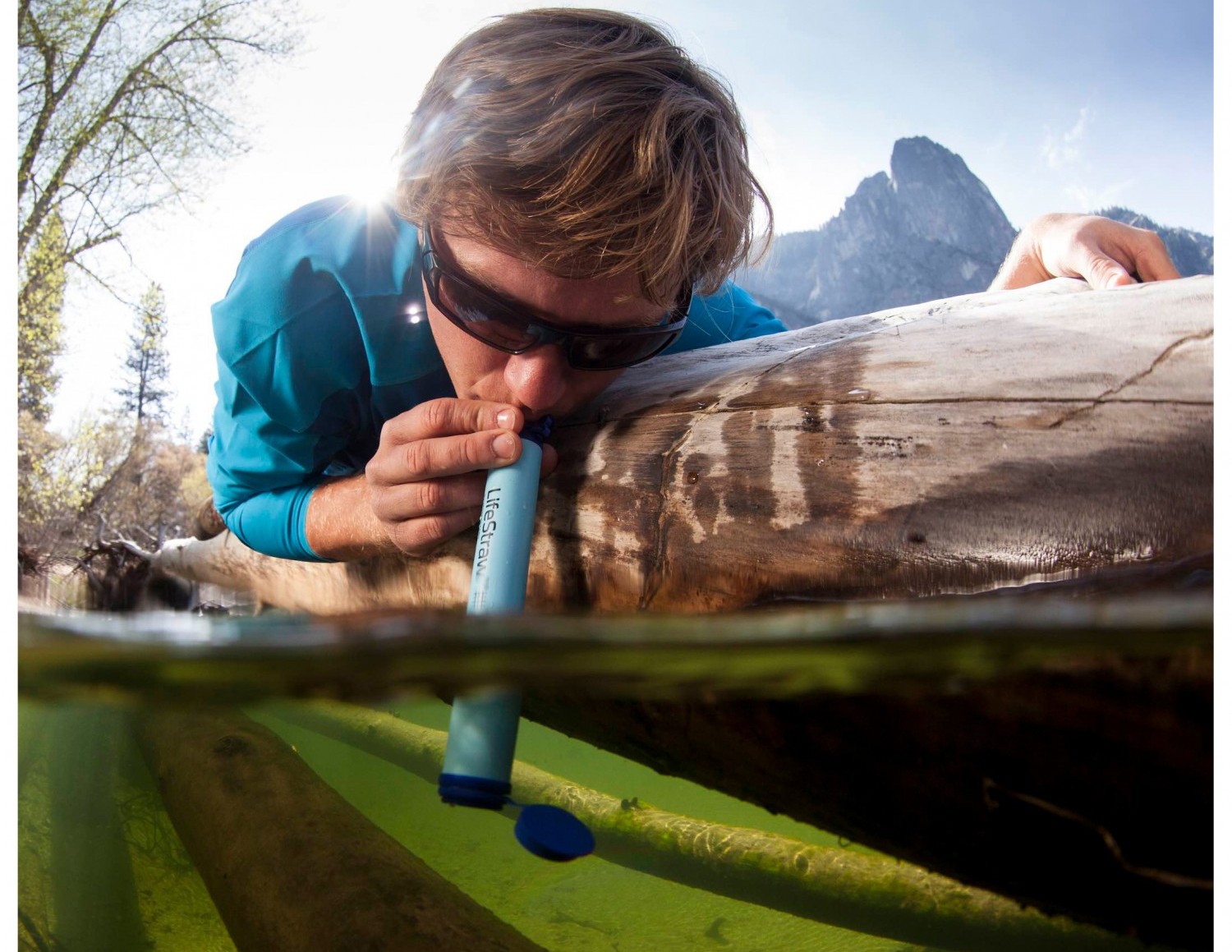 Рекламная кампания портативных фильтров полностью построена на демонстрации применения. Среди центральных персонажей можно встретить не только туристов, но и жителей экологически неблагоприятных районов