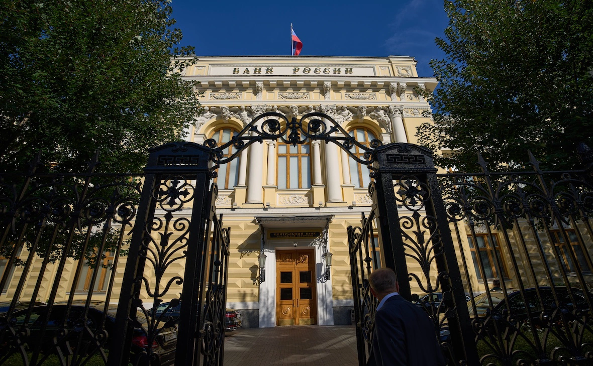 Alexander Zemlianichenko / AP