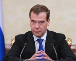 Д.Медведев написал заявление на вступление в партию "Единая Россия"