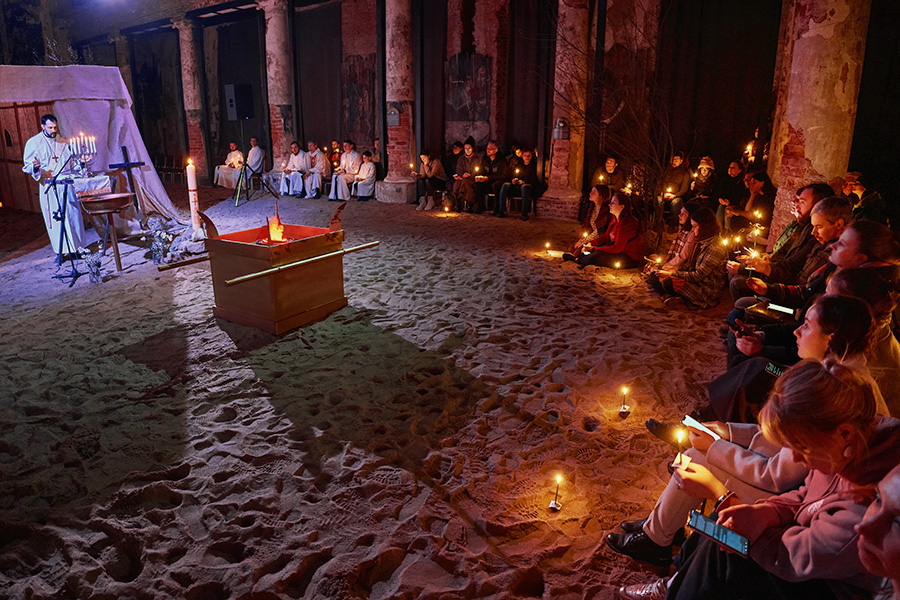 Праздничное пасхальное богослужение в Евангелическо-Лютеранской церкви Святой Анны (Анненкирхе) в Санкт-Петербурге
