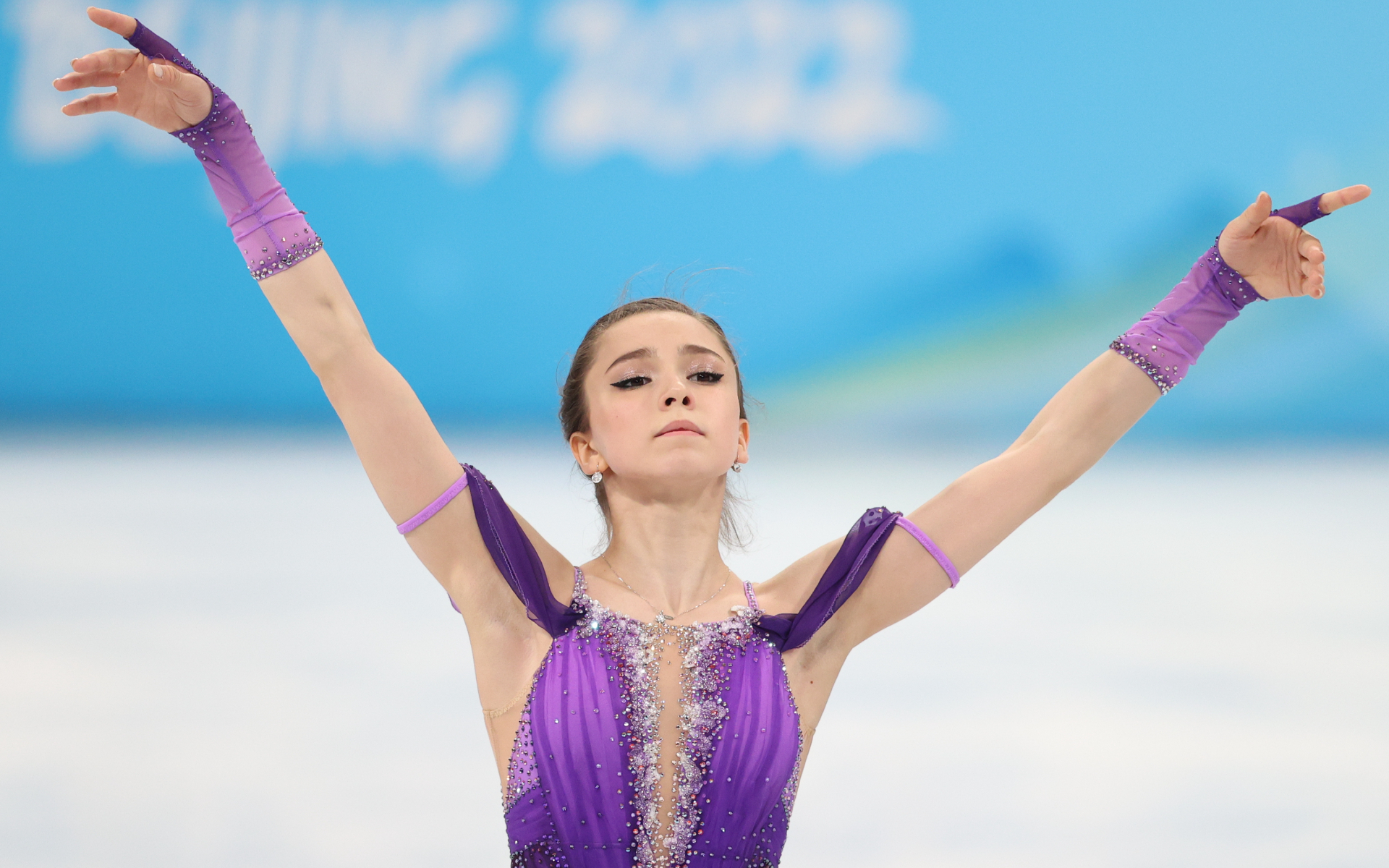 Валиева захватила лидерство после короткой программы на Олимпиаде