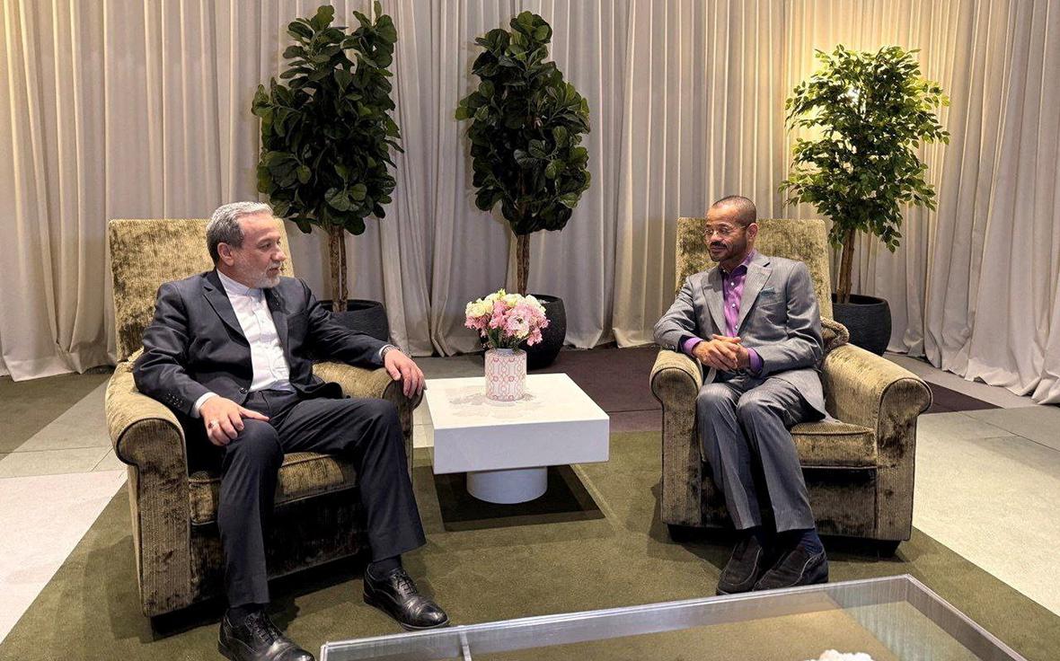 Глава МИД Омана сообщил о «прогрессе» на переговорах США и Ирана