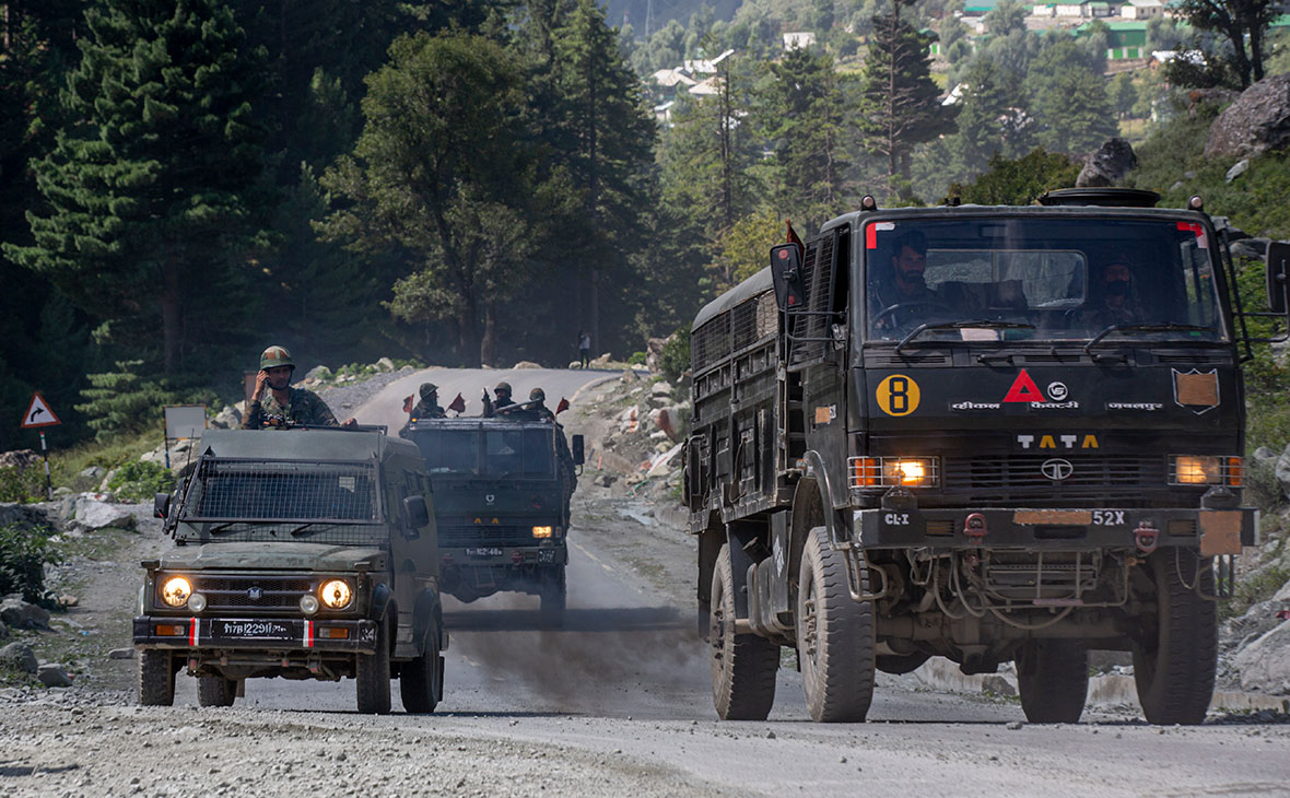 Индийские военные&nbsp;к северо-востоку от Сринагара, Кашмир
