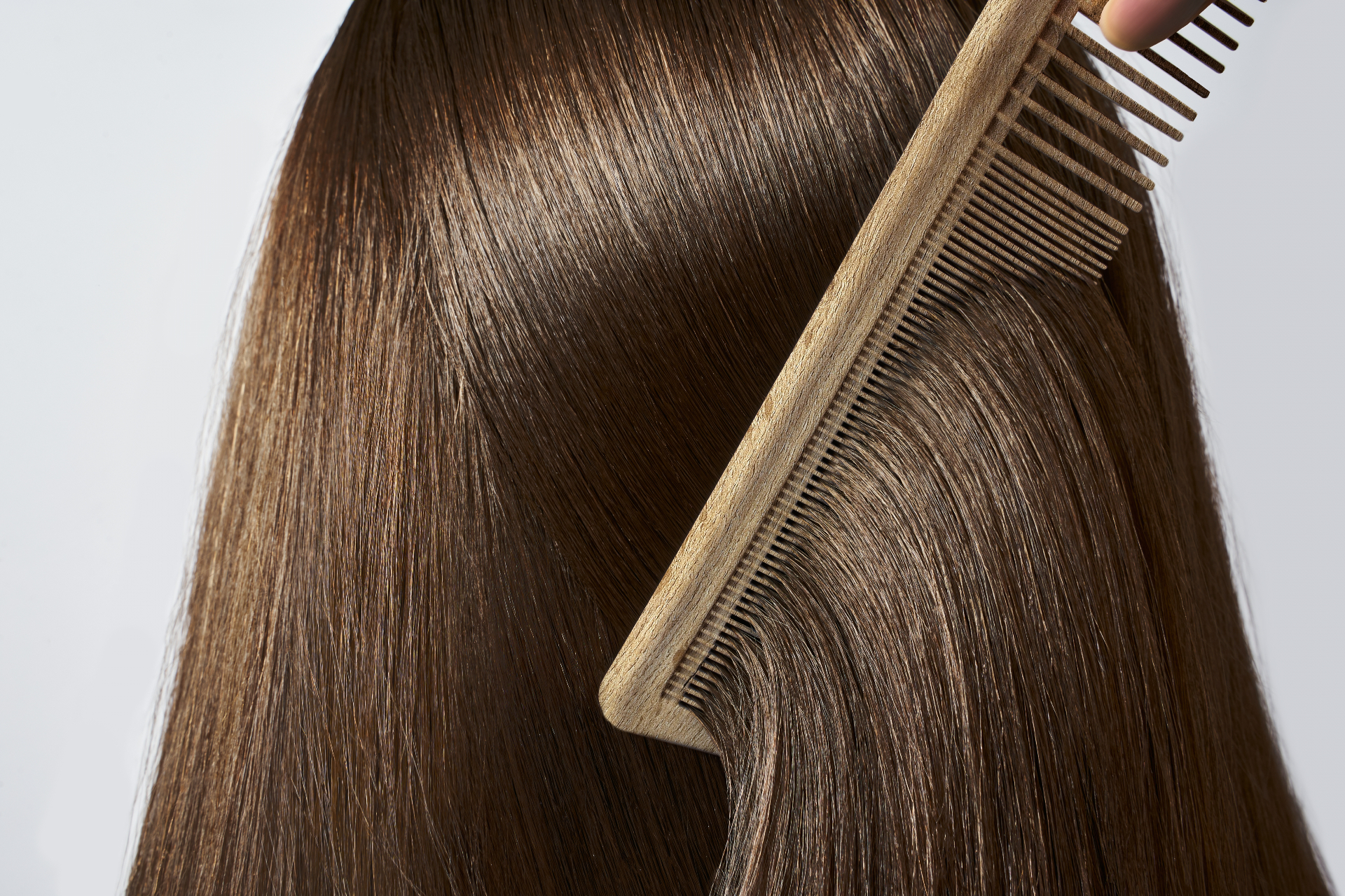 Полезные витамины для волос: что пить при выпадении?