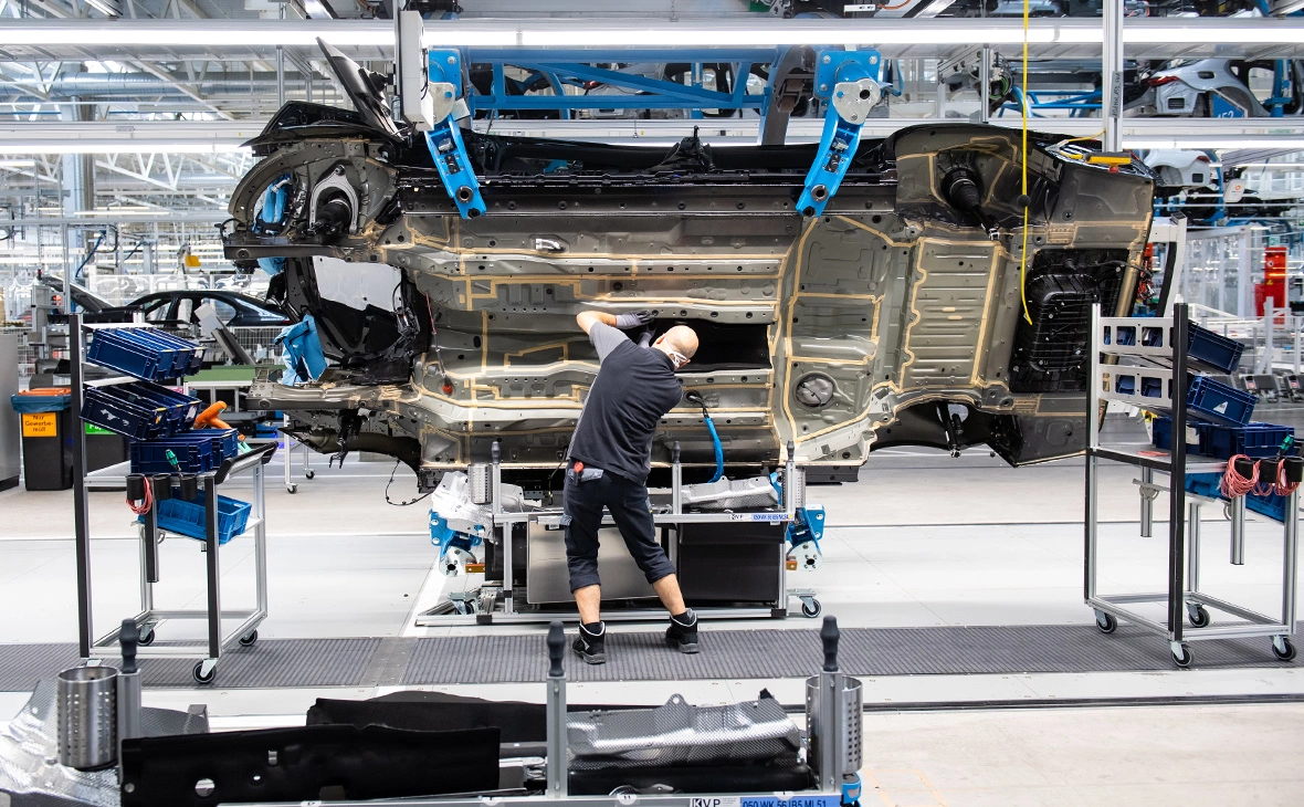 Lennart Preiss / Getty Images