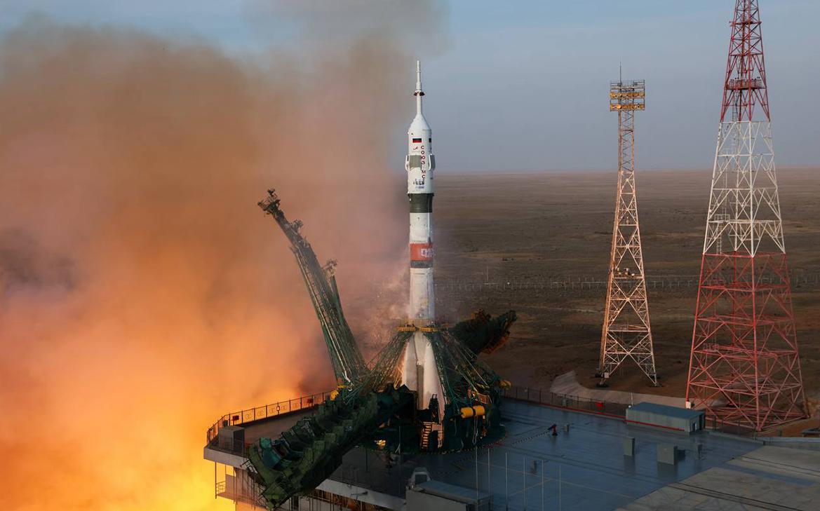 «Роскосмос» сообщил о повреждении стартового стола после запуска «Союза»