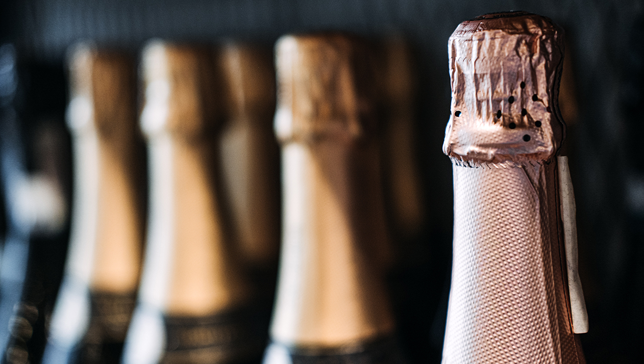 Цены на шампанское в мире упали на 12% за три года