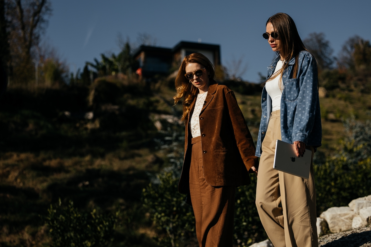 Начиналось для &laquo;Краснополянской косметики&raquo; все 18 лет назад с того, что Кристина Сударевская заинтересовалась мыловарением, а в какой-то момент решила переехать из Москвы на Красную Поляну и заняться созданием косметики из натуральных компонентов.