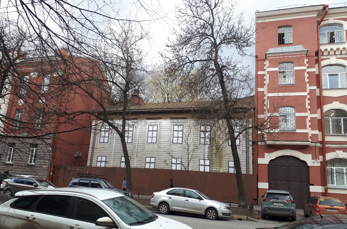 Комплекс зданий лечебницы для нервнодушевнобольных Адольфа Бари на 5-й линии Васильевского острова