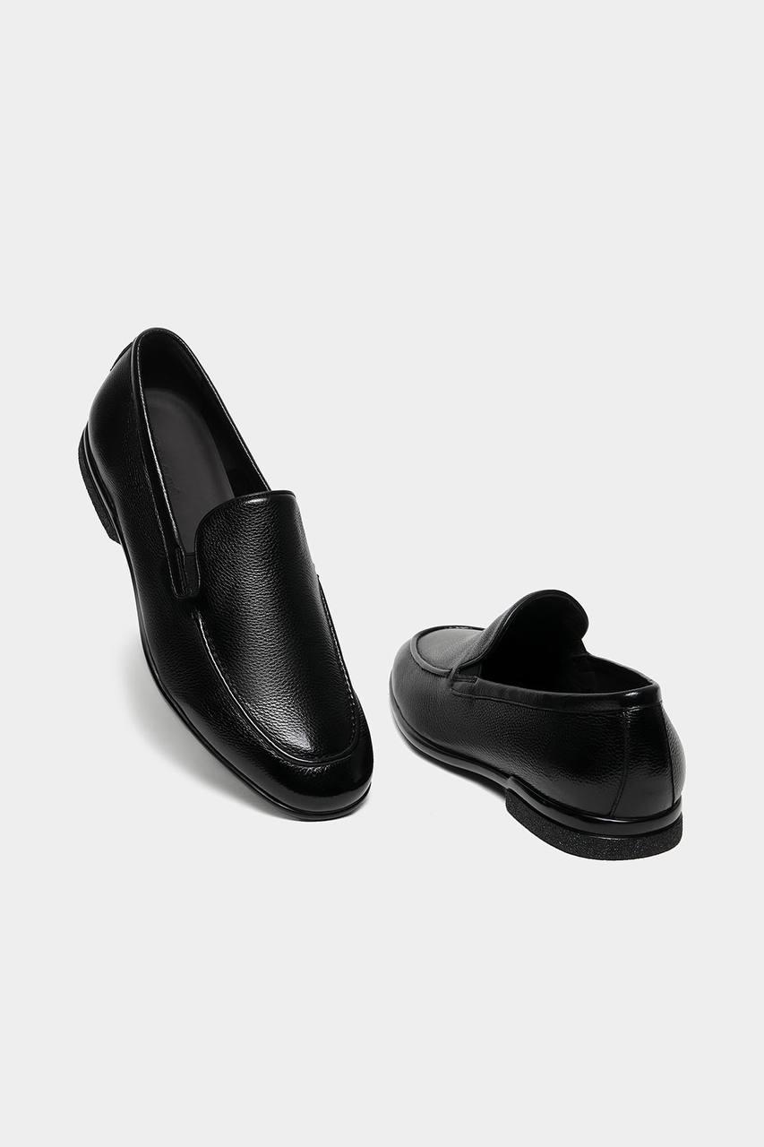 Лоферы кожаные Vitacci, 16 790 руб.&nbsp;