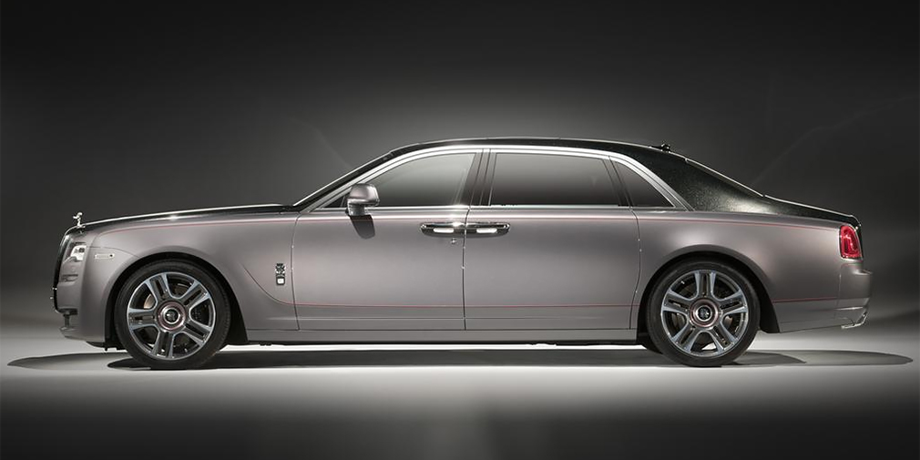 Rolls-Royce представил автомобиль с краской из алмазов
