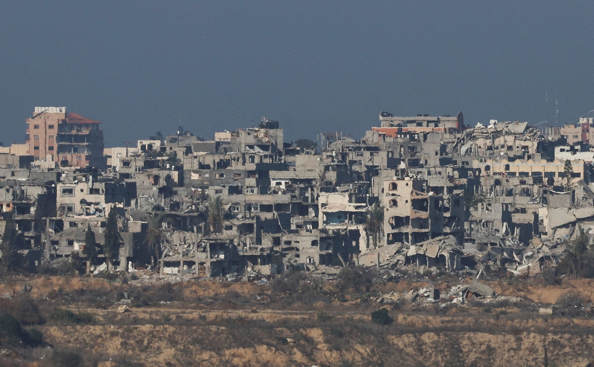 Kai Pfaffenbach / Reuters