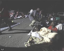 Беспорядки на Гаити: жители блокируют дороги телами погибших