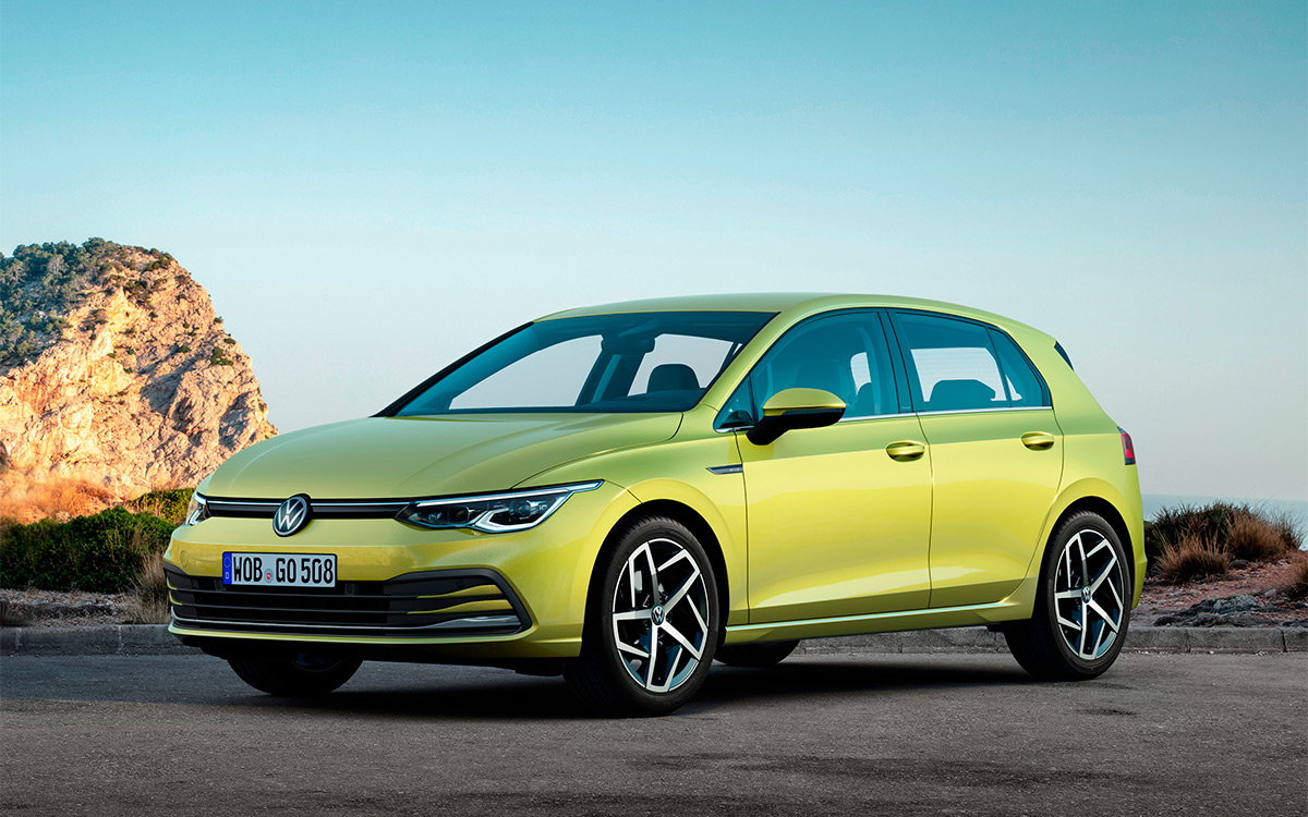 Volkswagen назвал российские цены на новый Golf