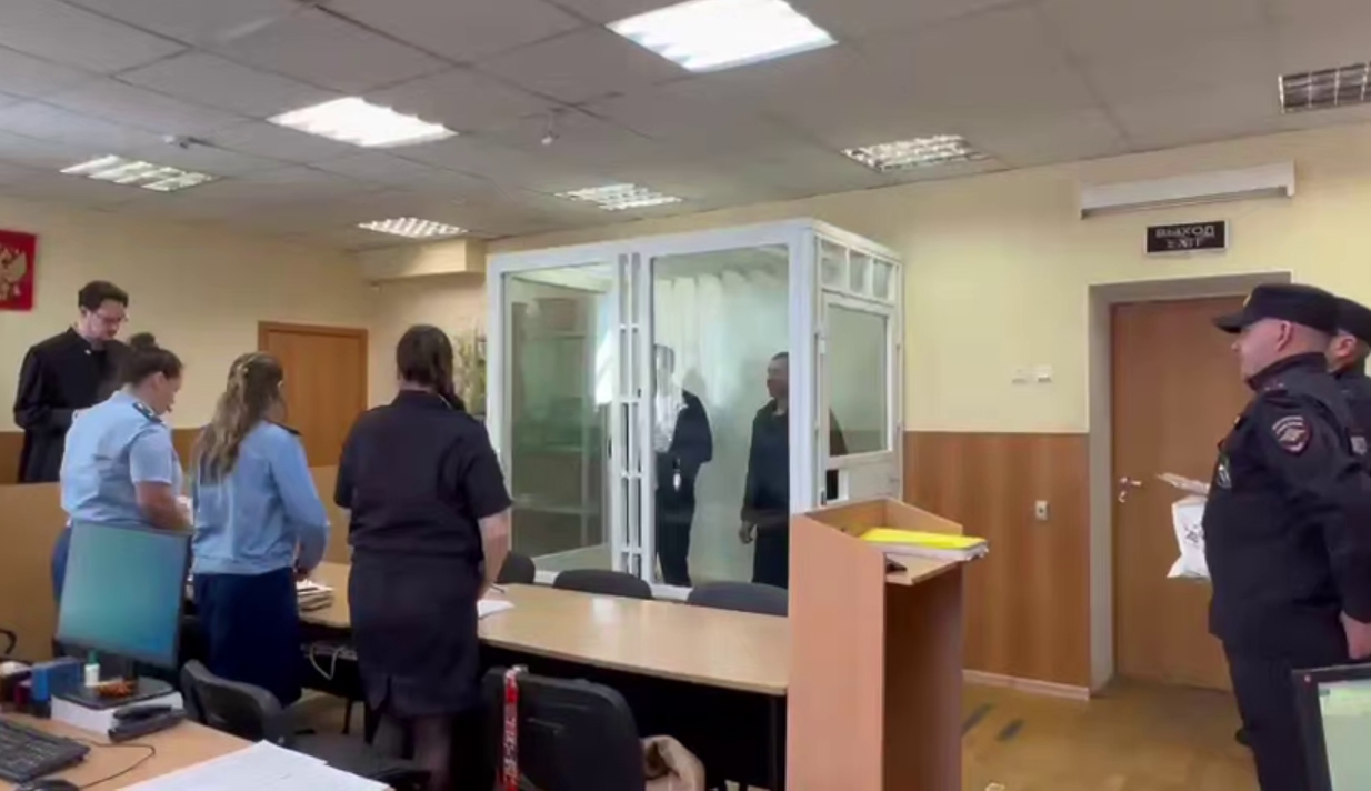 Заседание суда по мере пресечения Артему и Александру Набокиным