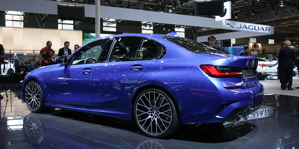 BMW представила «тройку» нового поколения
