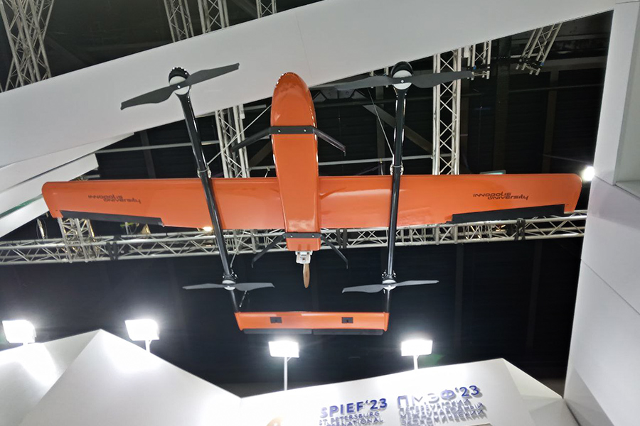 Беспилотный самолет с вертикальным взлетом и посадкой InnoVTOL-3