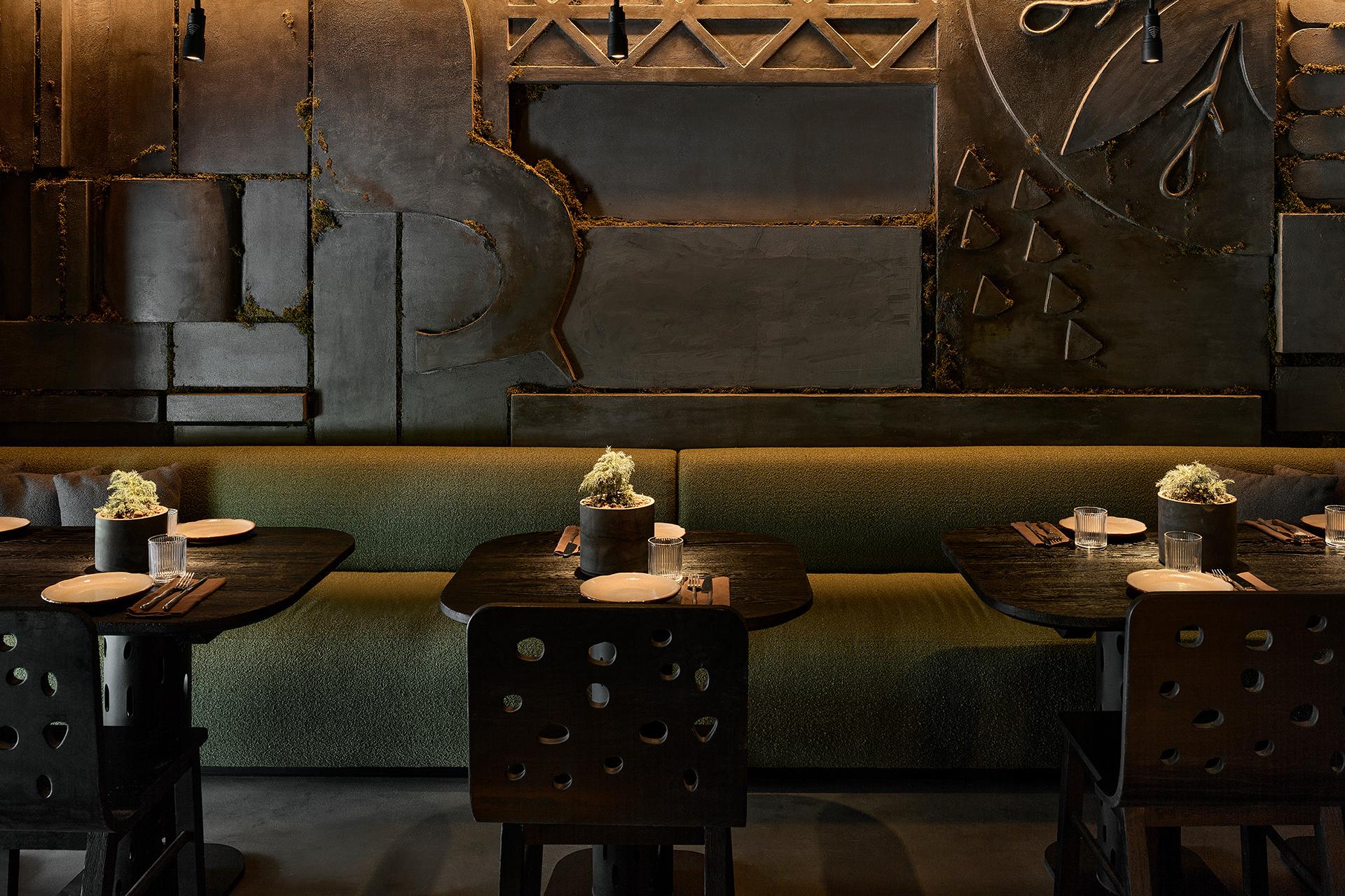 Интерьер ресторана &laquo;Relict&raquo;