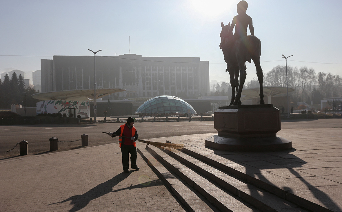 Из-за чего в Казахстане продолжают случаться забастовки и протесты"/>













