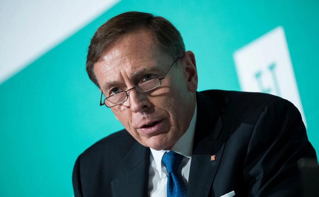 Drew Angerer / Getty Images