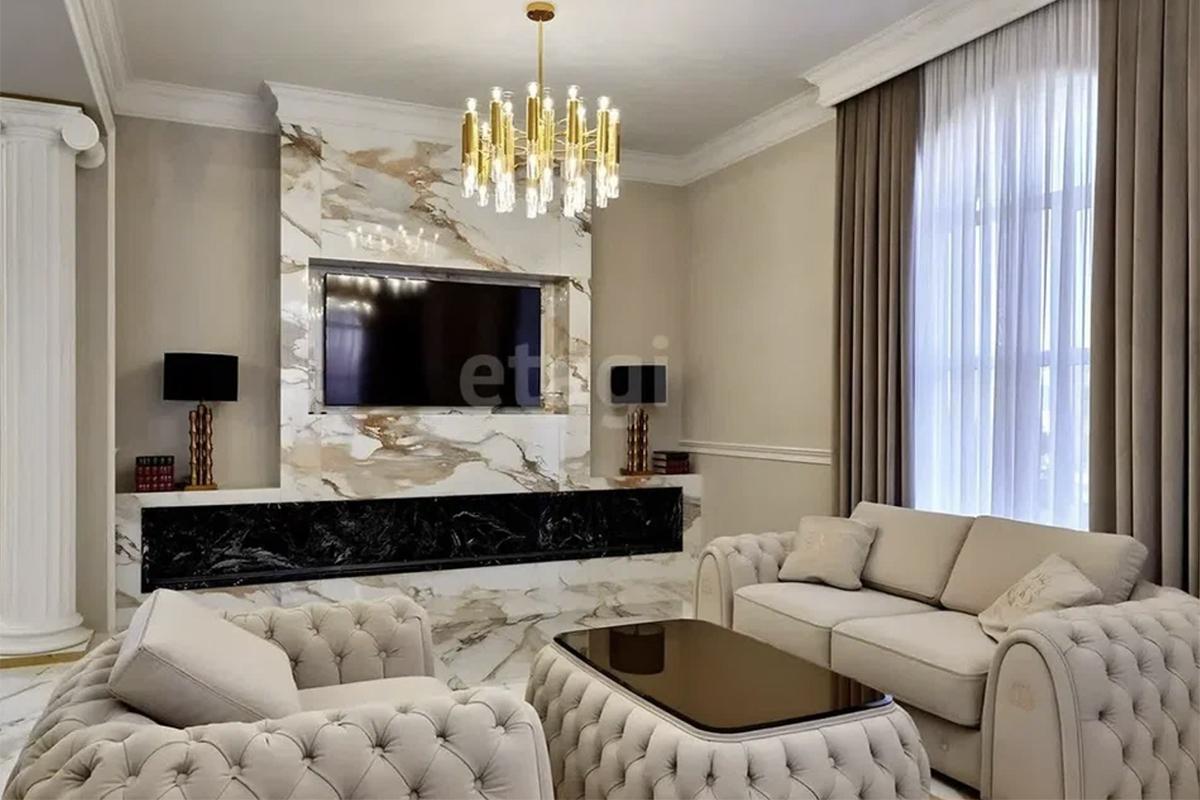 Как выглядят самые дорогие продающиеся в мегаполисах России дома