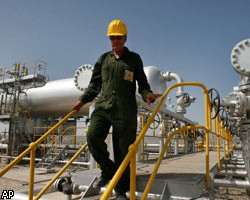 Американские НПЗ наращивают запасы нефти