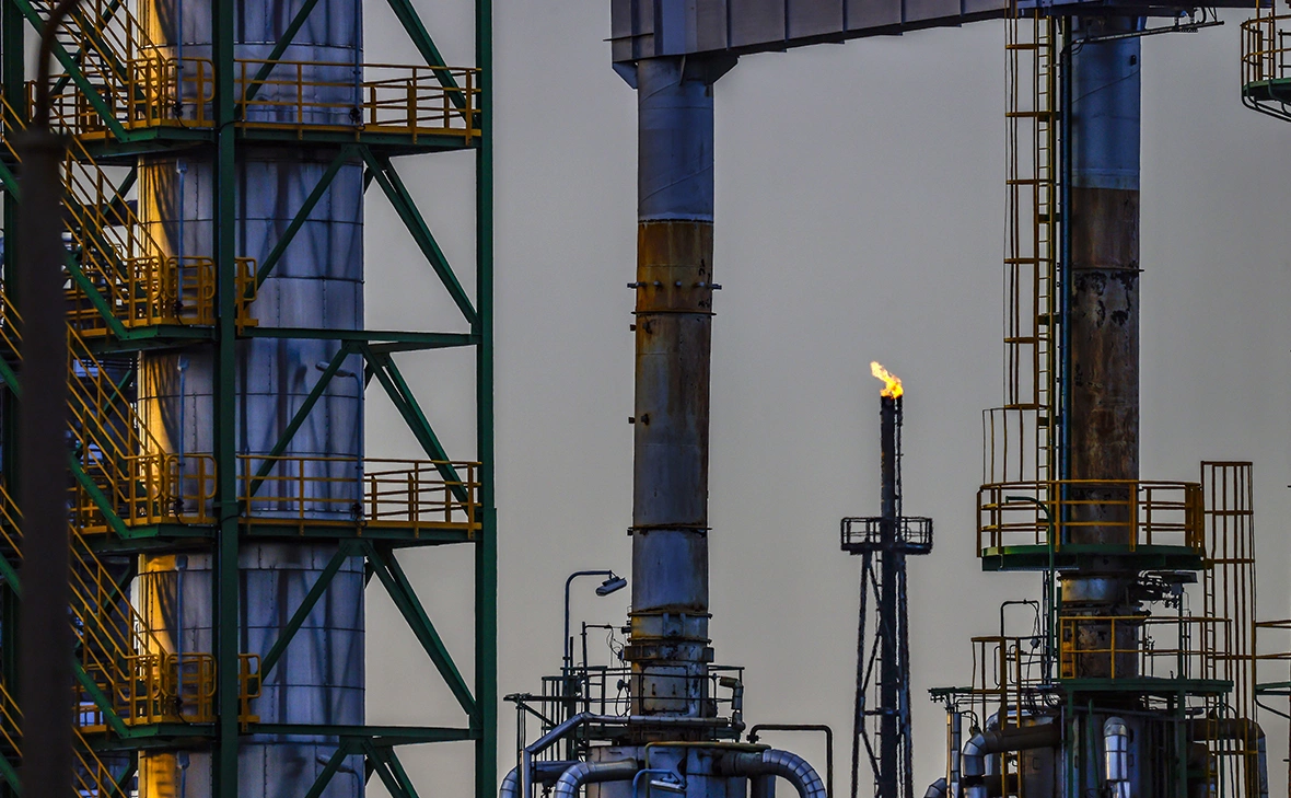 Hannibal Hanschke / Getty Images