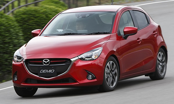 «Автомобилем года» в Японии стала Mazda2