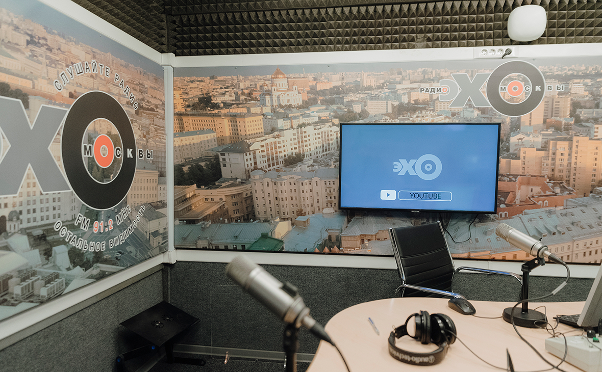 Новости, прямой эфир и программа передач Радио «Комсомольская правда»