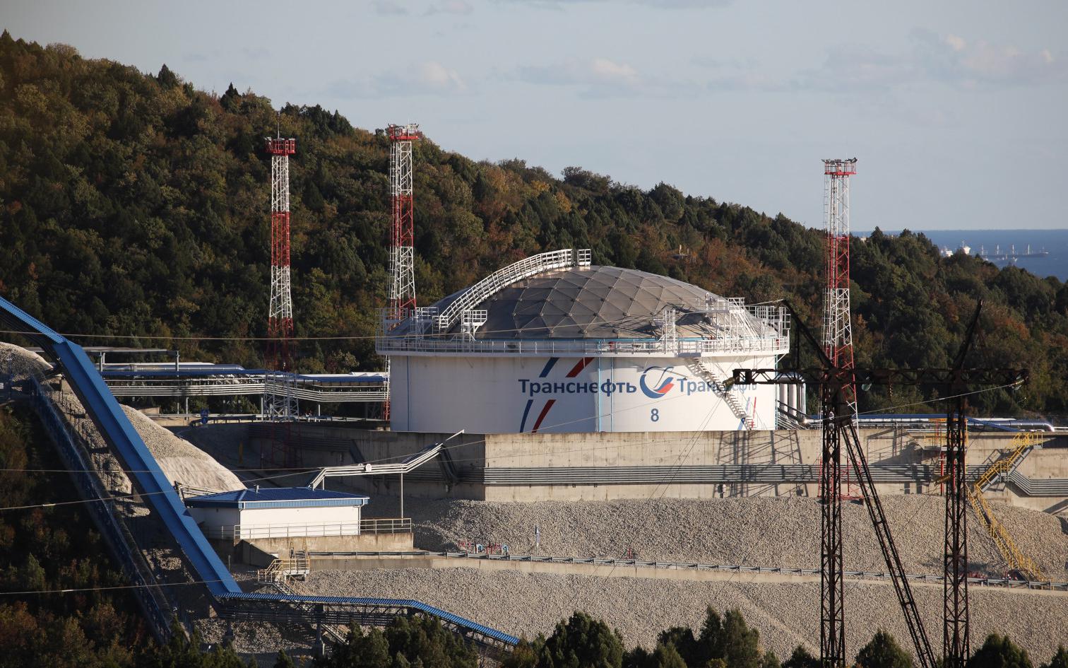 Нефтеналивной терминал перевалочного комплекса &laquo;Шесхарис&raquo;, входящего в структуру &laquo;Черномортранснефть&raquo;&nbsp;&mdash; дочернего общества &laquo;Транснефть&raquo;, в Новороссийске