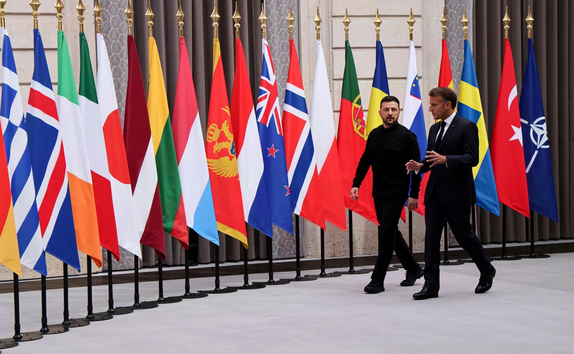 Ludovic Marin / Reuters