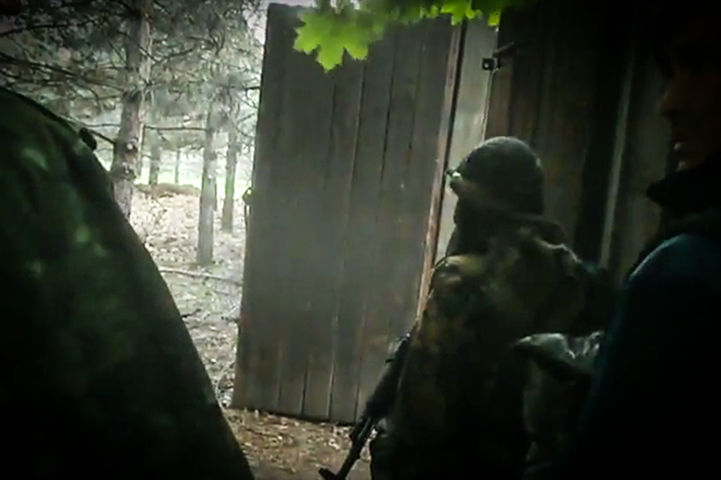 Солдаты ДНР участвуют в боях за Марьинку.
