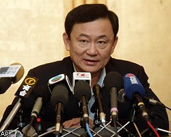 Обвиняемый в коррупции премьер Таиланда вернулся на родину