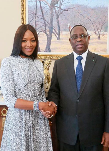 В жакете и платье Azzedine Alaïa с президентом Сенегала Маки Саллом, 2019 год
