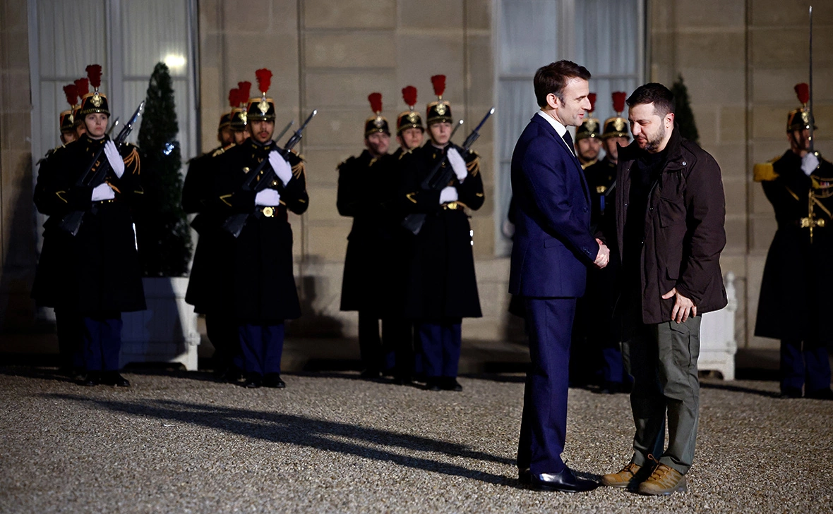 Sarah Meyssonnier / Reuters