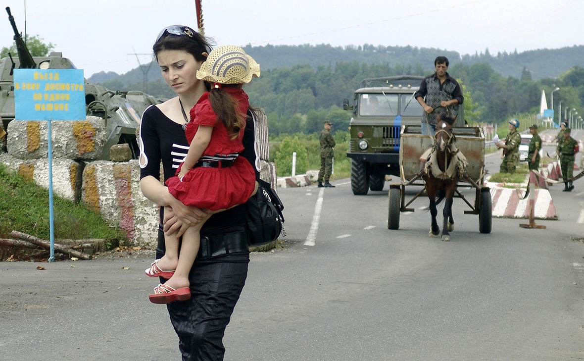 Levan Gabechava / Reuters