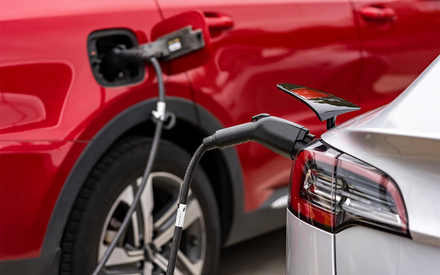 «Утиль» на гибриды и электрокары начали считать по-новому. Что происходит