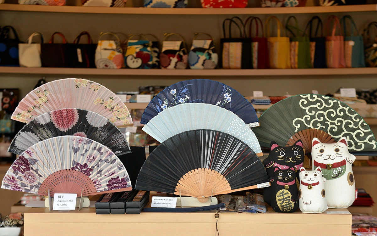 <p>Магазин вееров в Киото, Япония</p>