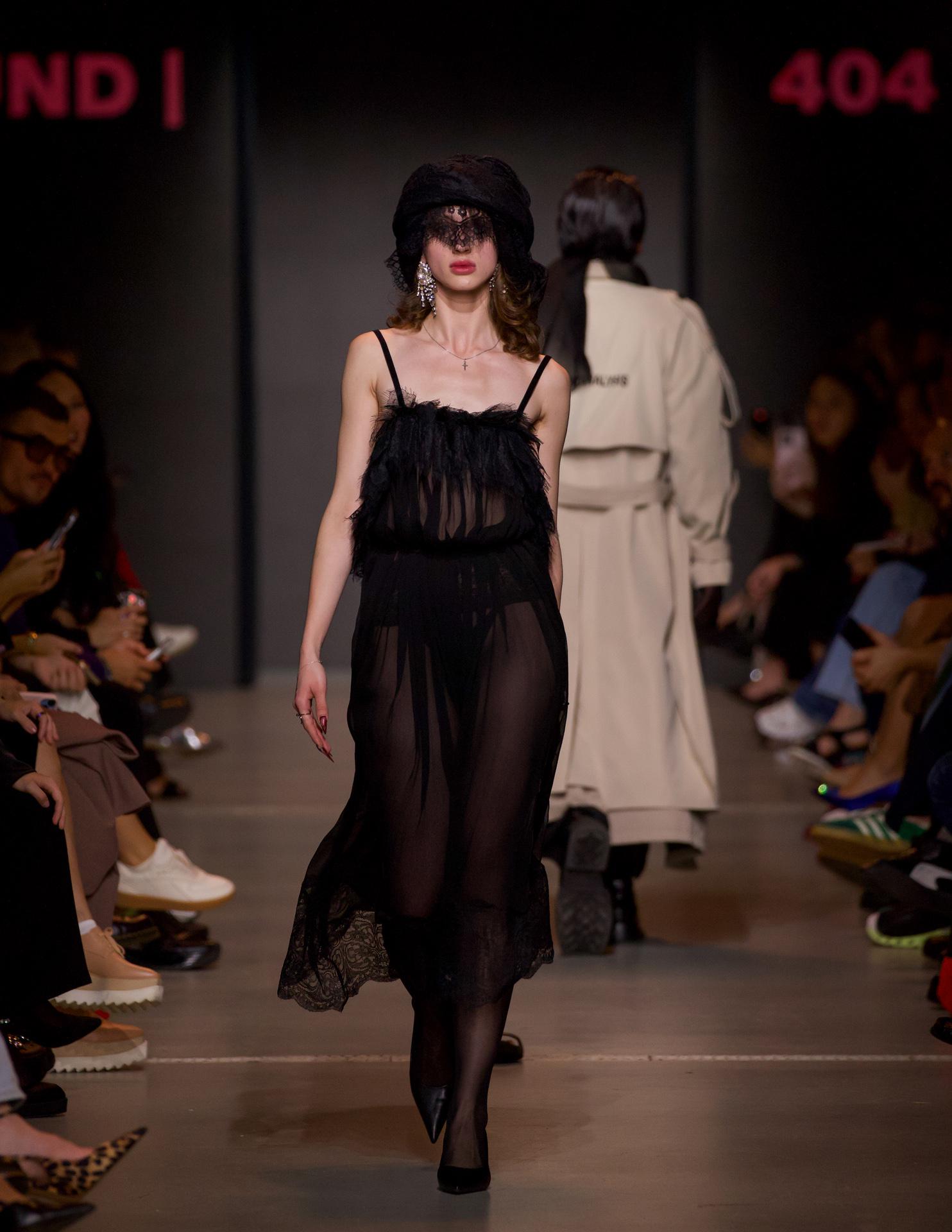 Показ 404 Not Found