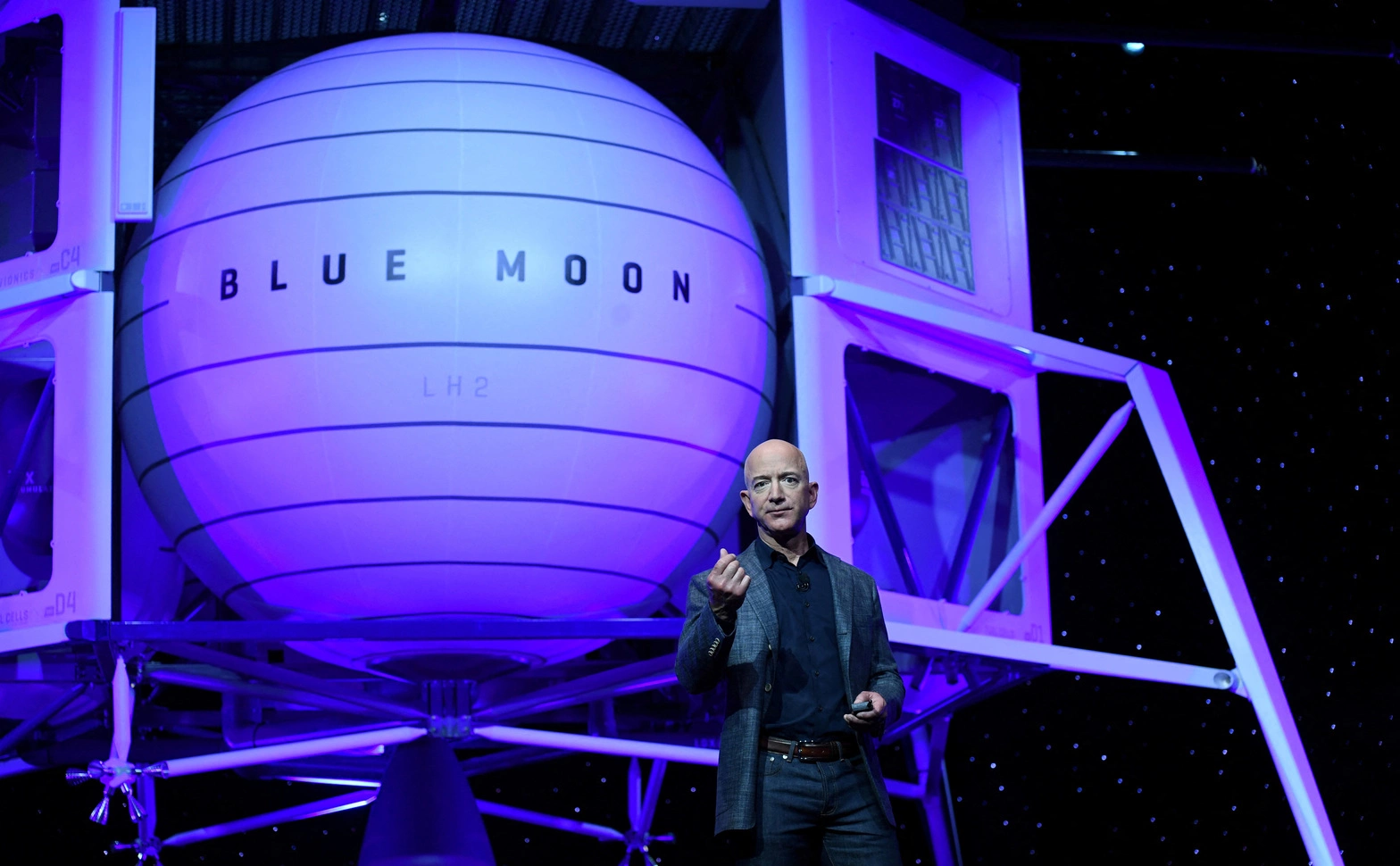 Clodagh Kilcoyne / Reuters