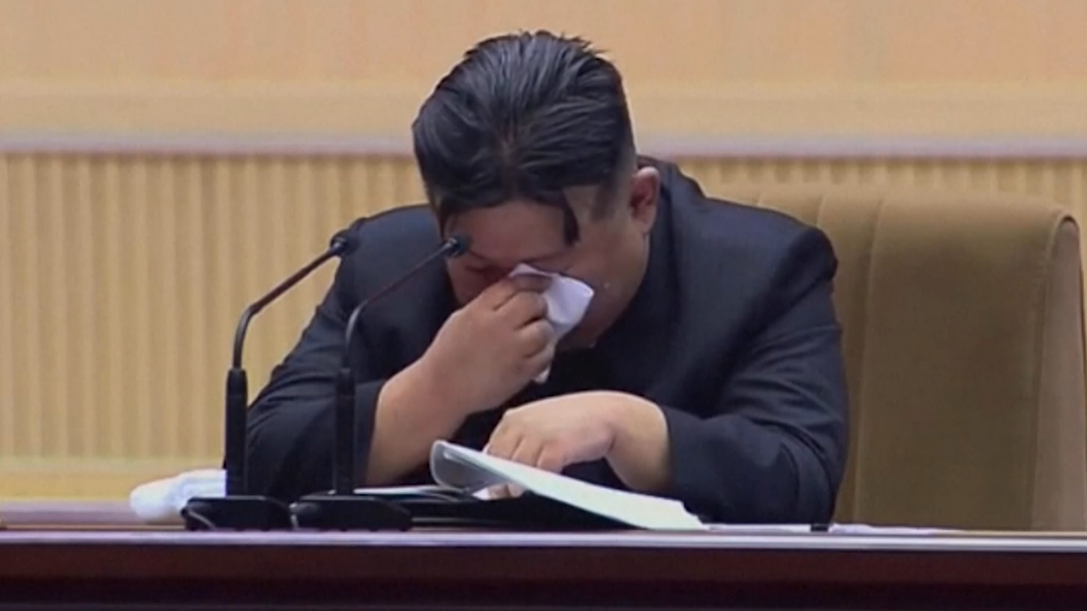 Ким Чен Ын заплакал во время доклада на съезде матерей
