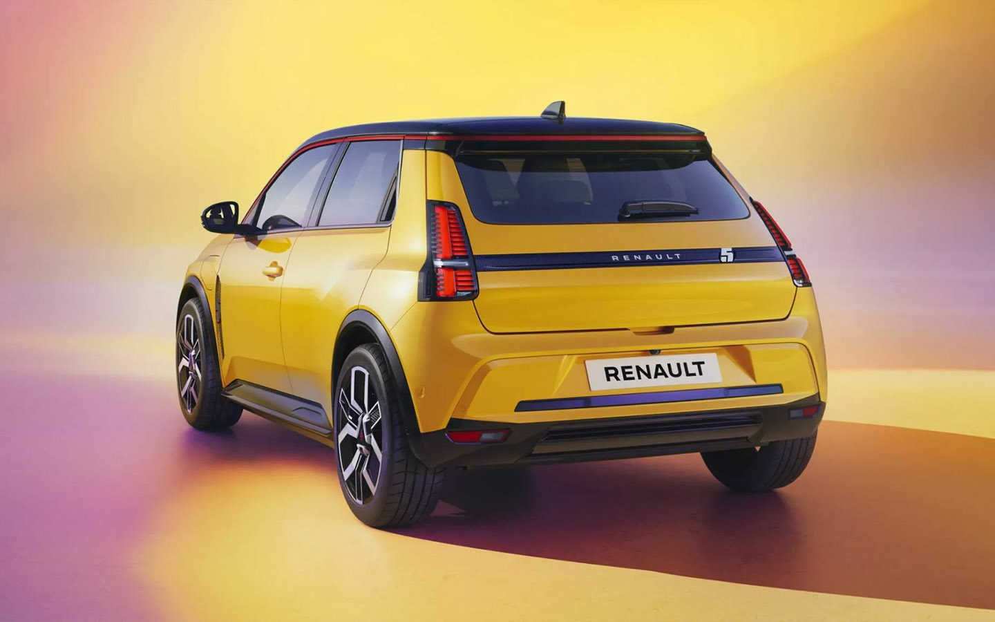 Renault разработал хетчбэк в ретростиле за €25 тыс. Фото
