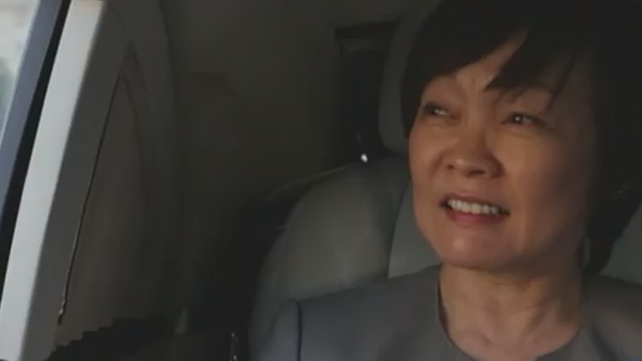 Путин предоставил вдове Синдзо Абэ свой Aurus для поездки в Большой театр